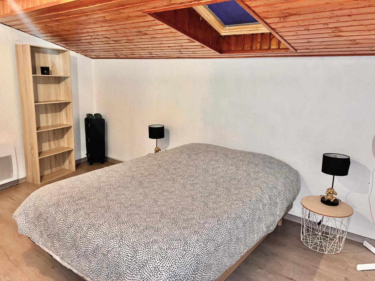 Villa 2 Chambres Proche D'Un Lac Ruelle-sur-Touvre Buitenkant foto
